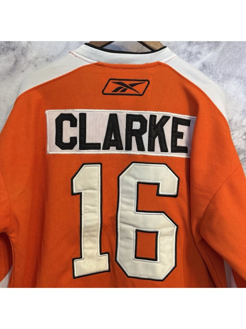 Reebok CCM Philadelphia Flyers Bobby Clarke NHL Hockey Jersey Fight Strap Sz 54